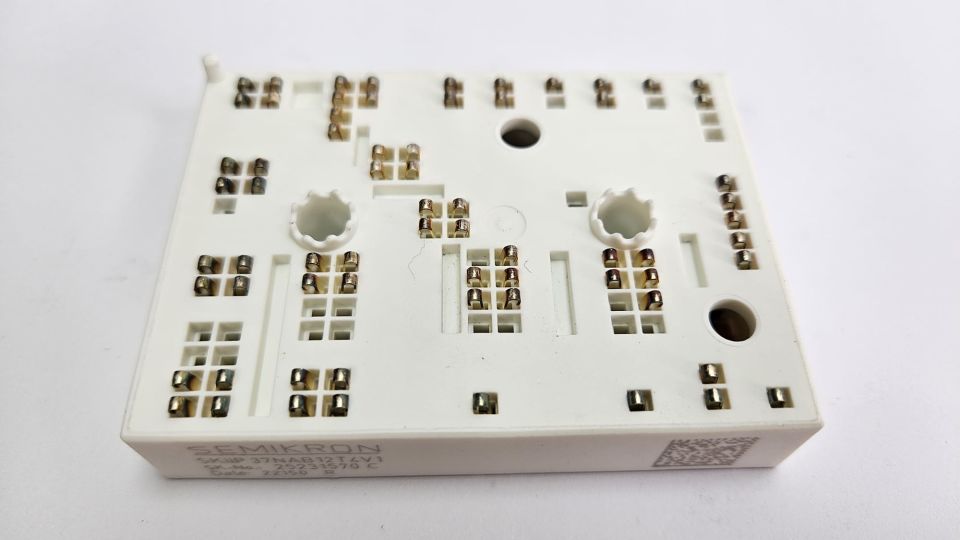 SEMIKRON - SKiiP 37NAB12T4V1