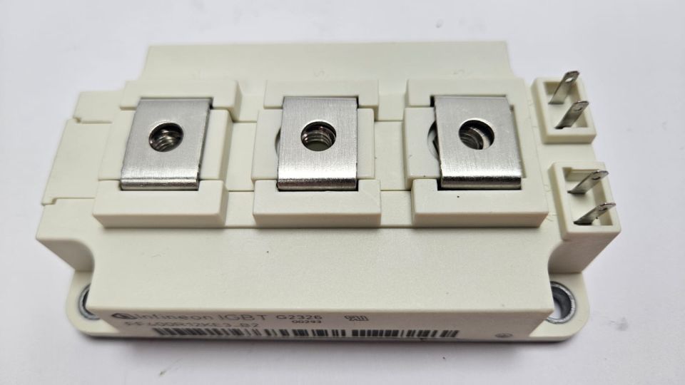 Infineon - FF400R12KE3_B2