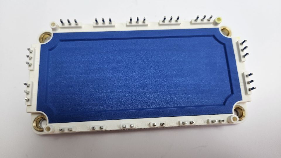Infineon - FS75R12KS4