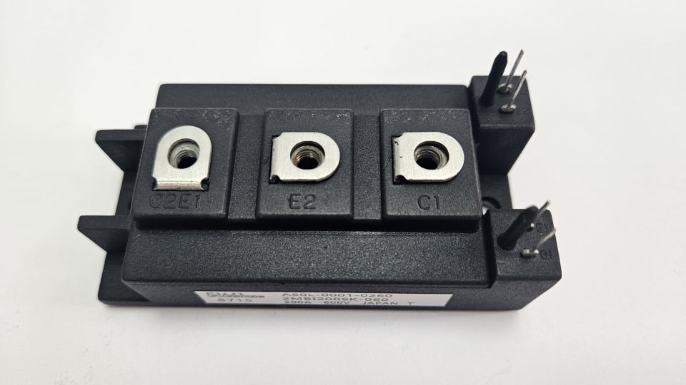 Fuji Electric - 2MBI200SK-060 ( A50L-0001-0260 ) 200A 600V